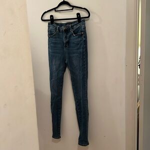 Judy Blue jeans. Blue denim. High rise. High waisted. Skinny. Size 9/29.